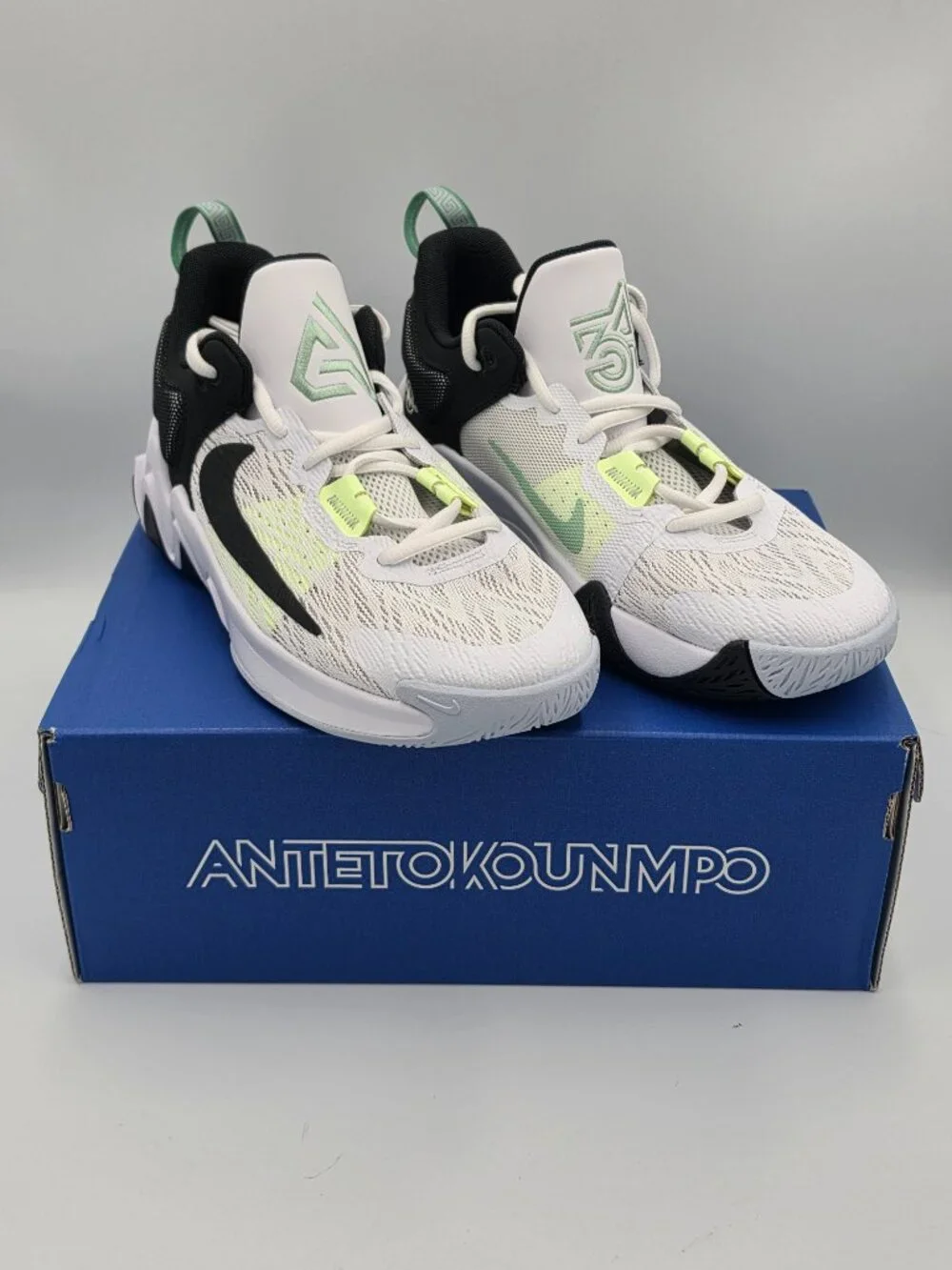 Nike Giannis Immortality 2 GS White Black Barely Volt 6.5Y 8W DQ1943 101 NIB